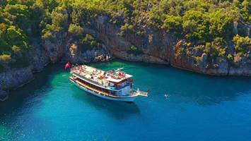 Прогулка на яхте в Кемере